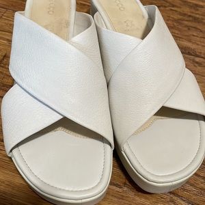 Ecco Slides New Without tags